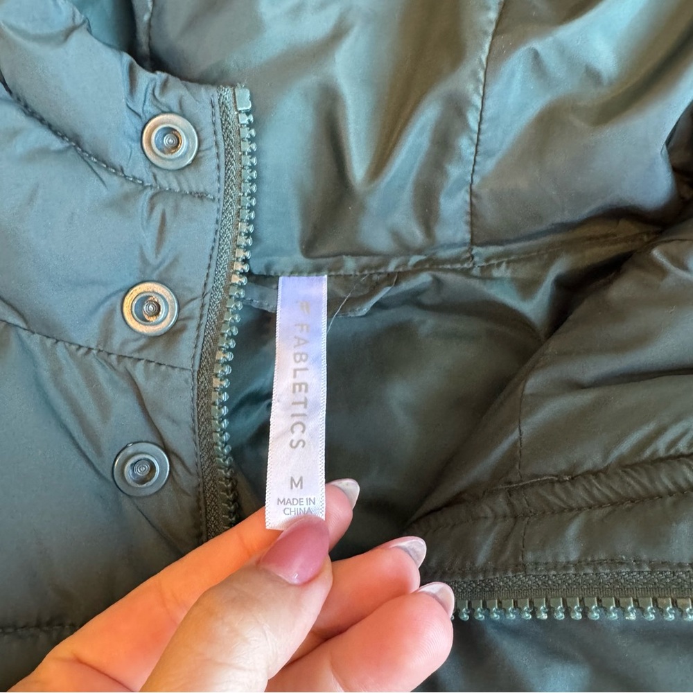 Fabletics Dark Green Cropped Snow Puffer Jacket - Picture 4 of 7